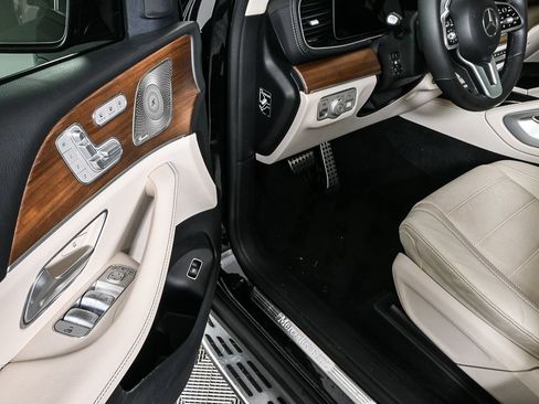 Used 2022 Mercedes-Benz GLS 450 4MATIC image 8