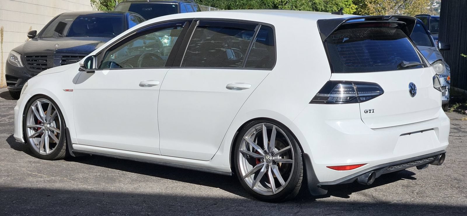 Used 2016 Volkswagen GTI S FWD image 3