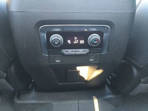 Used 2023 Chevrolet Tahoe LT image 8