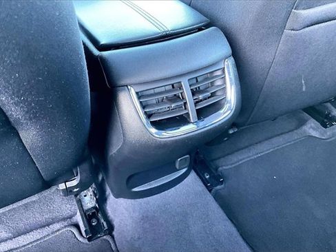 Used 2024 Chevrolet Malibu LT image 10