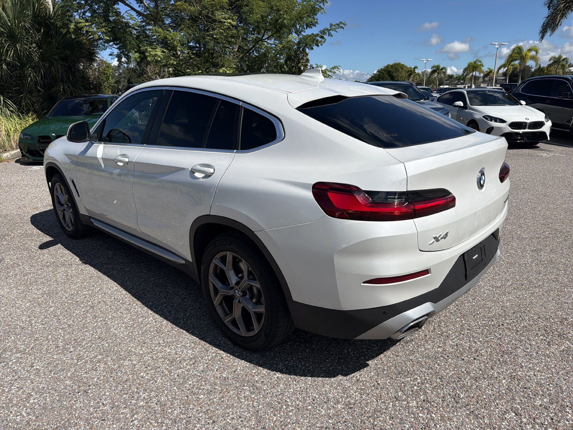 Used 2023 BMW X4 xDrive30i w/ Premium Package AWD/4WD image 6