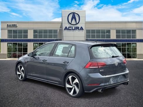 Used 2018 Volkswagen GTI SE w/ SE Leather Package FWD image 3