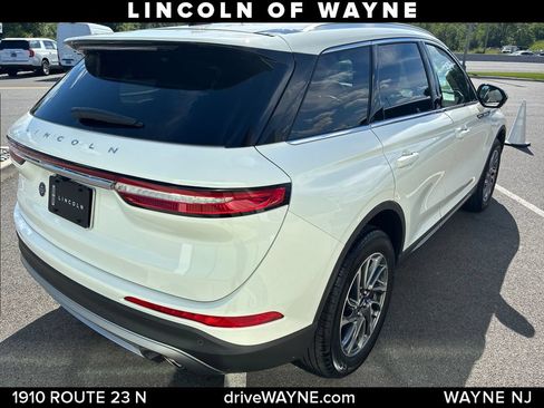 Certified 2022 Lincoln Corsair AWD w/ Equipment Group 101A image 8