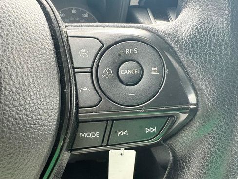 Used 2024 Toyota Corolla LE FWD image 13