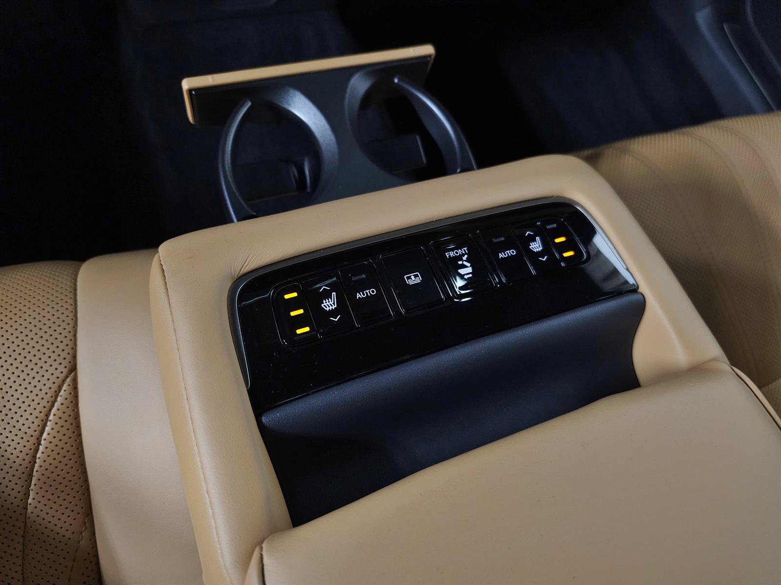 Used 2021 Lexus LS 500 AWD w/ Interior Upgrade Package image 33