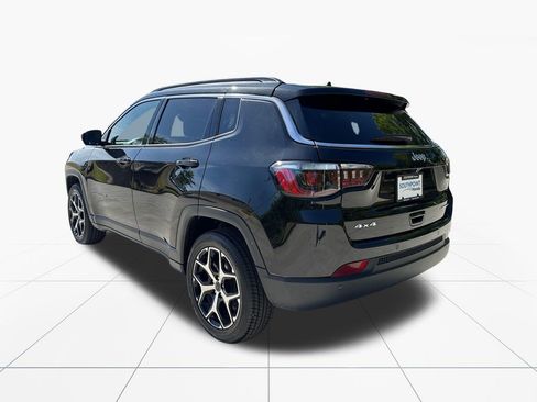 Used 2025 Jeep Compass Limited AWD/4WD image 6