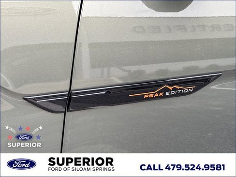Used 2025 Volkswagen Atlas Peak Edition SE AWD/4WD image 16