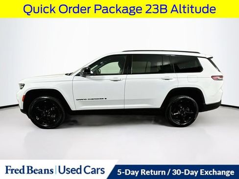 Used 2024 Jeep Grand Cherokee L Laredo AWD/4WD image 5