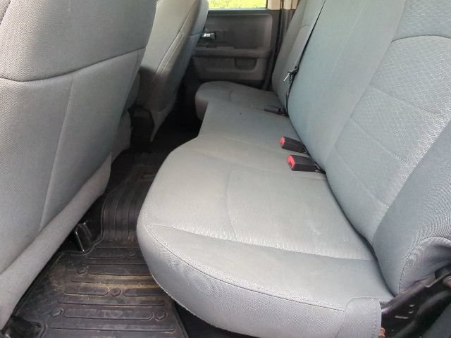 Used 2015 RAM 1500 Classic SLT AWD/4WD image 18