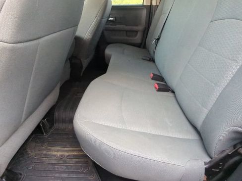 Used 2015 RAM 1500 Classic SLT AWD/4WD image 18