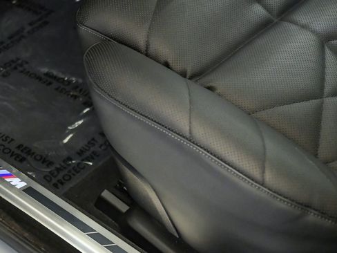 Certified 2023 BMW 740i RWD image 25