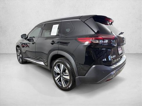 Used 2023 Nissan Rogue SL FWD image 6