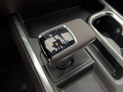 Used 2025 GMC Sierra 1500 SLT w/ SLT Premium Plus Package image 15