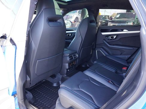 Used 2022 Lamborghini Urus image 41