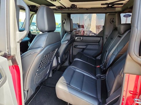 New 2025 Ford Bronco Badlands image 8