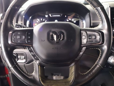 Used 2025 RAM 1500 Limited w/ Off Road Group AWD/4WD image 3