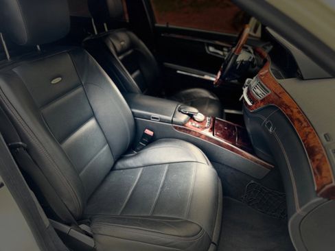 Used 2011 Mercedes-Benz S 63 AMG w/ Driver Assistance Pkg image 39