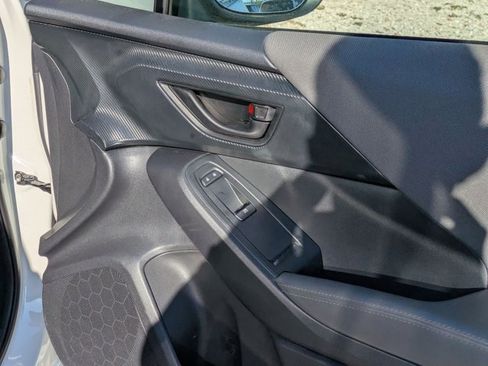 Used 2024 Subaru Crosstrek 2.0i Premium image 28