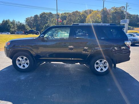 Used 2024 Toyota 4Runner SR5 image 2