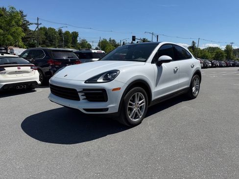 Used 2020 Porsche Cayenne AWD/4WD image 2