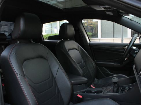 Used 2019 Volkswagen Jetta GLI Autobahn FWD image 25