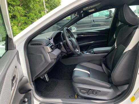 Used 2026 Toyota Camry SE FWD image 25