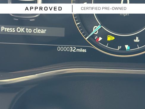 Used 2025 Jaguar F-PACE R-Dynamic S AWD/4WD image 22