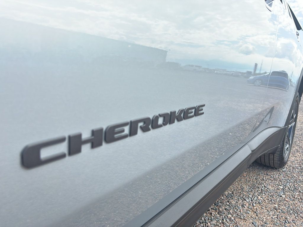 New 2026 Jeep Cherokee Limited AWD/4WD image 10
