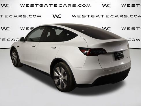 Used 2023 Tesla Model Y Long Range image 50