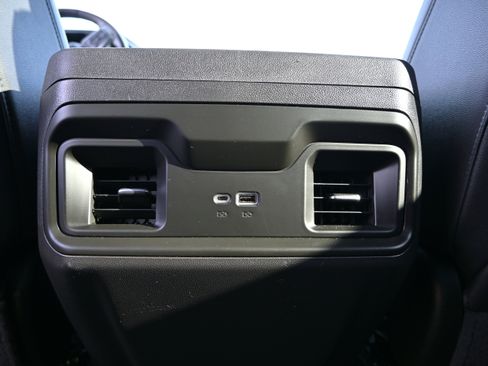 Used 2022 Chevrolet Silverado 1500 LT Trail Boss w/ LT Trail Boss Premium Package image 36