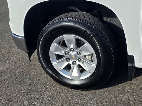 Used 2025 Chevrolet Silverado 1500 LT RWD image 5