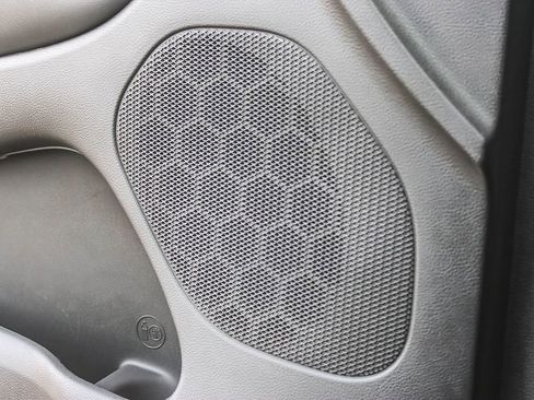 Used 2022 Jeep Grand Cherokee Laredo X image 47