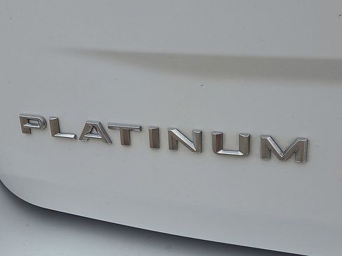 Used 2025 Ford Expedition Max Platinum w/ Driver's Package AWD/4WD image 17
