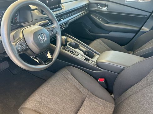 Certified 2025 Honda Accord SE image 10