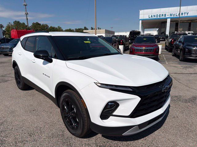 New 2026 Chevrolet Blazer LT w/ Convenience Package FWD image 1
