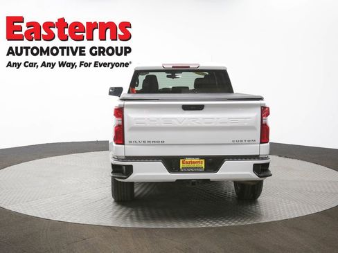 Used 2022 Chevrolet Silverado 1500 Custom image 35
