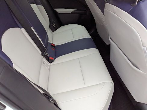 Used 2021 Lexus UX 200 w/ Premium Package image 19