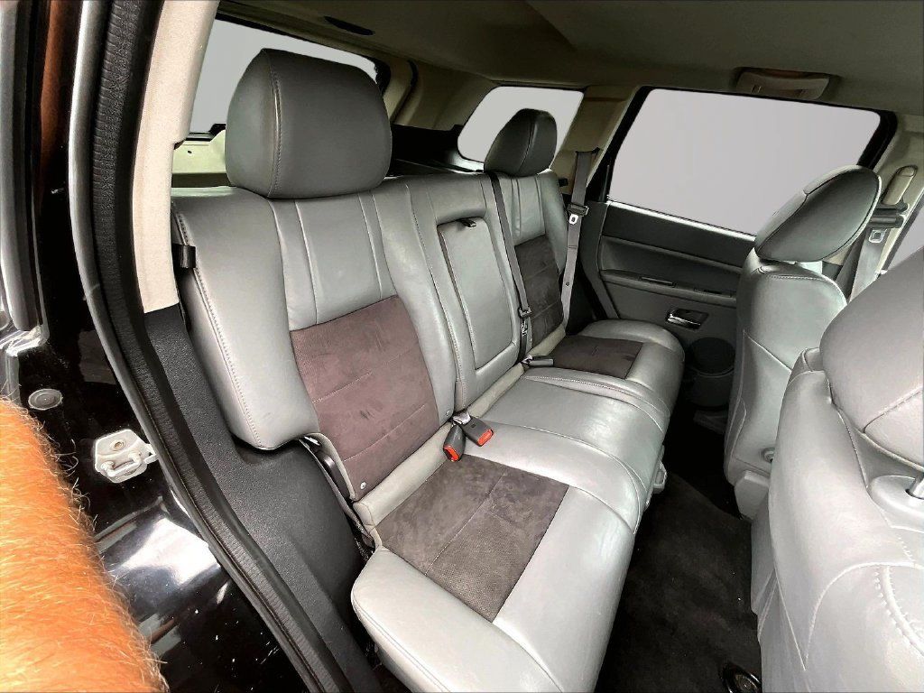 Used 2007 Jeep Grand Cherokee SRT8 w/ SRT Option Group I AWD/4WD image 27