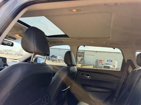 Used 2021 Nissan Rogue Platinum AWD/4WD image 8
