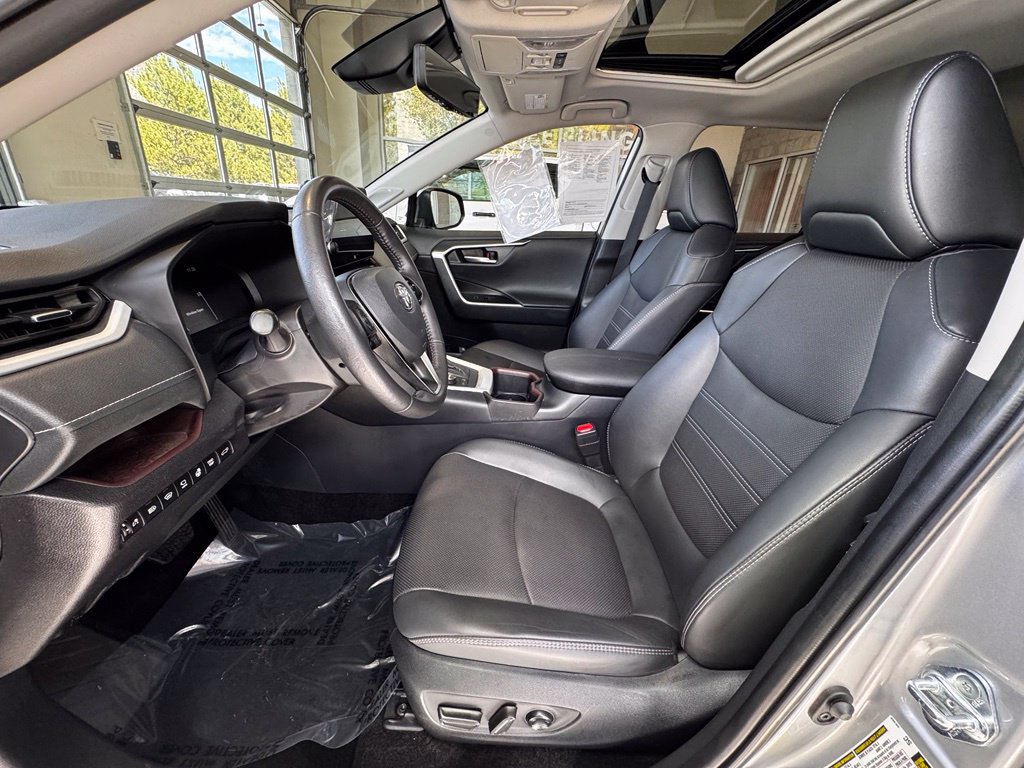 Certified 2025 Toyota RAV4 Limited w/ Advanced Technology Package AWD/4WD image 23