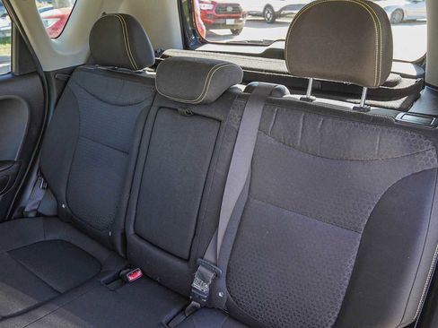 Used 2016 Kia Soul + image 29
