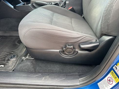 Used 2017 Toyota Tacoma TRD Off-Road image 14