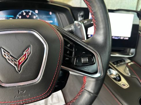 Used 2021 Chevrolet Corvette Stingray Premium Conv w/ Z51 Performance Package RWD image 11