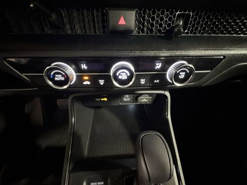 Used 2023 Honda CR-V LX image 25