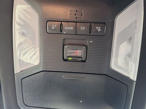 Used 2023 Toyota RAV4 SE w/ SE Grade Weather Package image 79