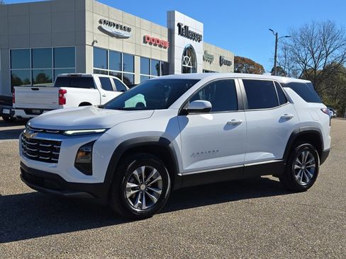 Used 2025 Chevrolet Equinox LT image 1