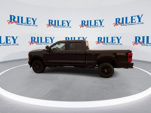 Used 2024 Ford F250 XLT w/ XLT Premium Package AWD/4WD image 8