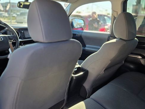 Used 2017 Toyota Tacoma SR5 image 16