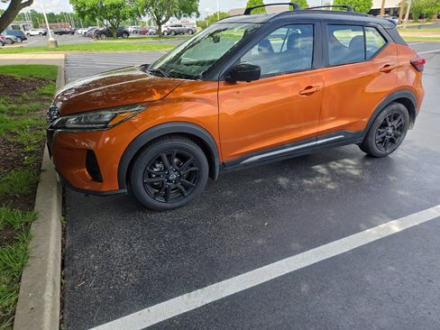 Used 2023 Nissan Kicks SR w/ SR Premium Package FWD image 4