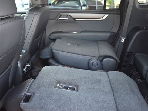 Used 2026 GMC Acadia AT4 w/ Luxury Package AWD/4WD image 61